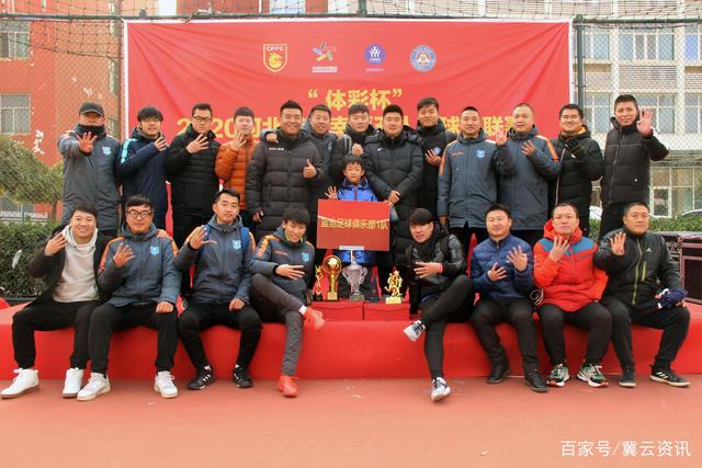 内维尔警告曼联中场：面临两场强敌，需状态回暖
